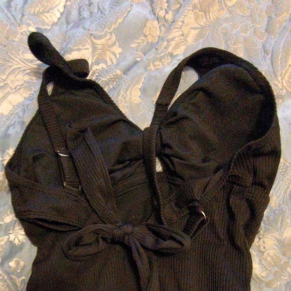 34DD SHEIN Black One-Piece Swimsuit with Front Knot - Picture 7 of 8